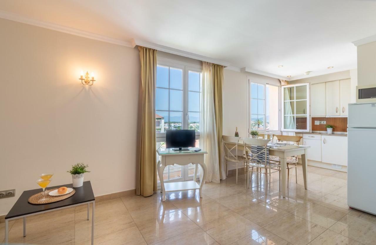 אמפוריבראבה Apartaments Bt Vent De Garbi מראה חיצוני תמונה
